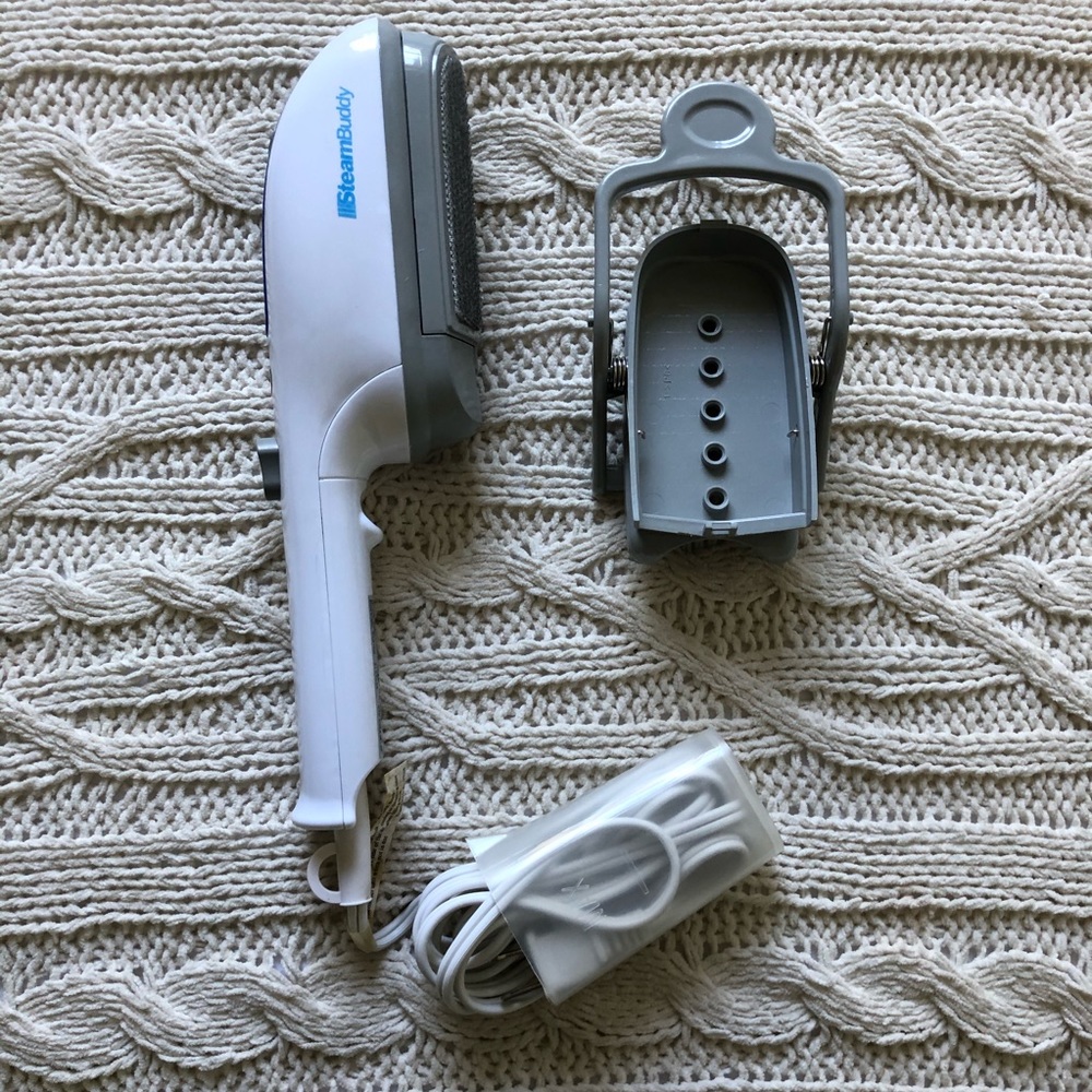 SteamBuddy handheld steamer